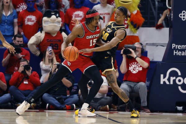 Elvis scores 10 of his 15 points in OT, No. 25 Dayton rallies to down VCU 91-86 to go 15-0 at home